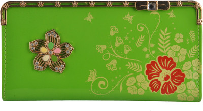 

Priya Shop Casual Green Clutch