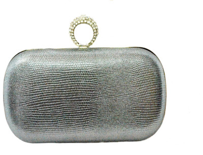 

Cathriem Party Silver Clutch