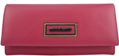 

Moochies Formal Pink Clutch