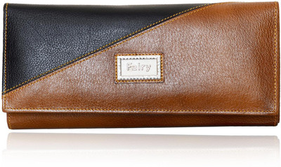 

Yark Casual Tan Clutch