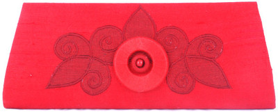 55% OFF on Favola Casual Red Clutch