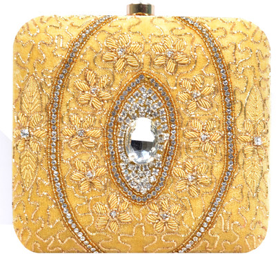 

Tooba Handicraft Party Gold Clutch