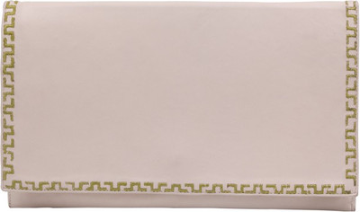 

Stylogy Casual White Clutch