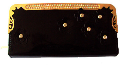 

Arty Crafty Casual Black Clutch