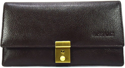 

Moochies Casual Brown Clutch