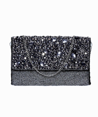 

Diwaah Casual Silver Clutch