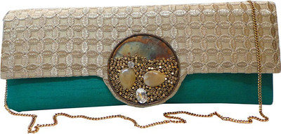 

Bhamini Party Green Clutch