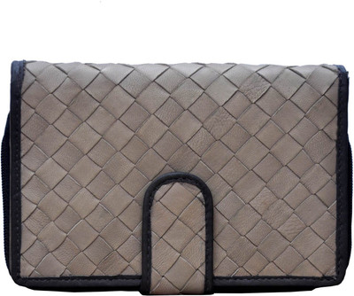 

Tamanna Casual Multicolor Clutch