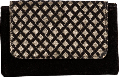 

Starz Casual Black Clutch