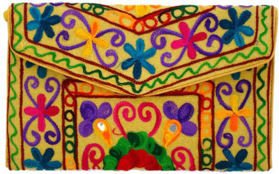 

The Living Craft Casual Multicolor Clutch