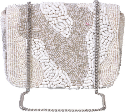 

Diwaah Casual White Clutch