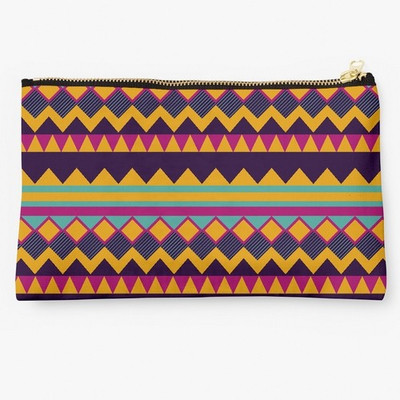 

Uptown18 Casual Multicolor Clutch
