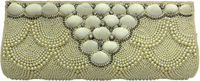 

Kawaii Casual Beige Clutch