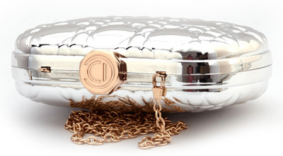 

Fashnopolism Party Silver Clutch