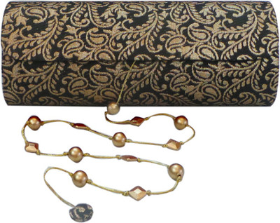 

Bhamini Black Clutch