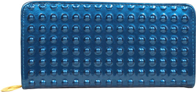 

La Femme Essentials Party Blue Clutch