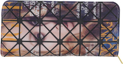 

TT Casual Multicolor Clutch