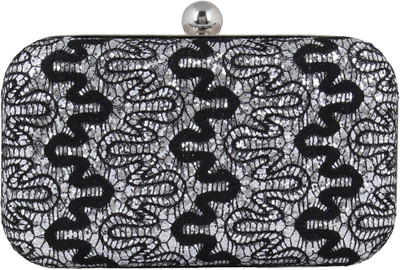 

Berrypeckers Party Black Clutch