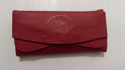 

Edgekart Casual Maroon Clutch