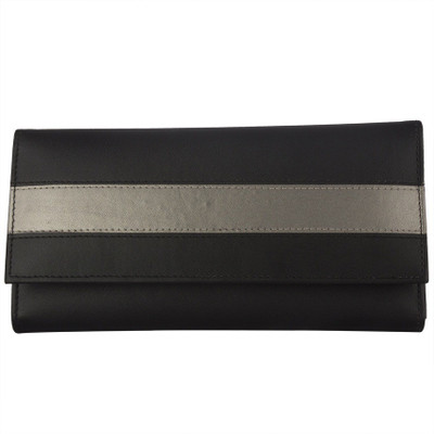

Umda Party Black Clutch