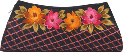 

Soulful Threads Party Black Clutch