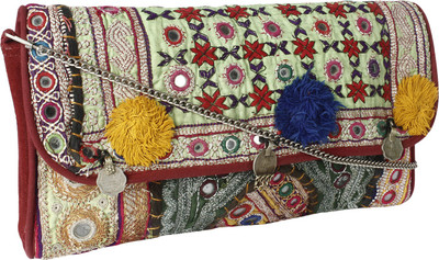 

Niremo Casual White Clutch