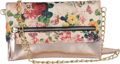 

Berrypeckers Party Gold Clutch