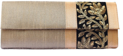 

Mela Casual Gold Clutch