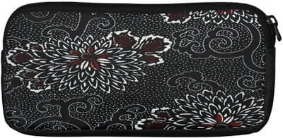 

Panda Creation Casual Multicolor Clutch