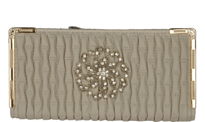 

Priya Shop Casual White Clutch