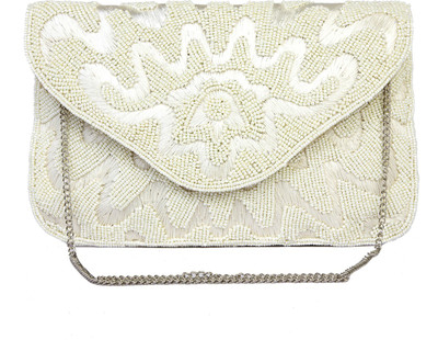 

Rysha Casual White Clutch