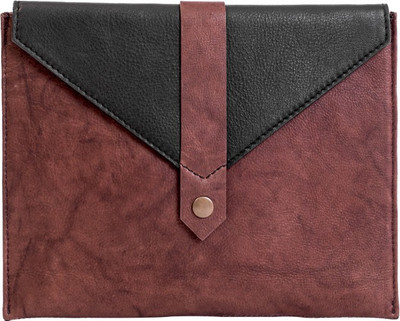 

Paint Casual Brown Clutch
