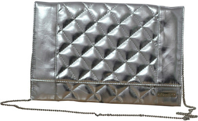 

Osaiz Party Silver Clutch