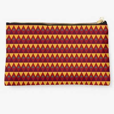 

Uptown18 Casual Multicolor Clutch