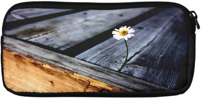 

Panda Creation Casual Multicolor Clutch