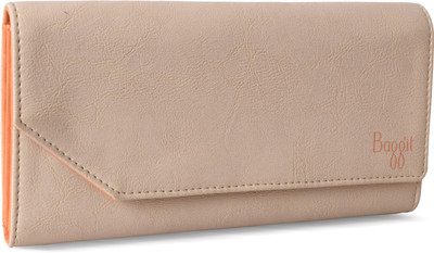 Baggit Casual Beige Clutch