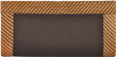 

Indian Rain Party Black Clutch