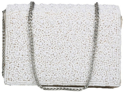

Diwaah Party White Clutch