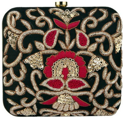 

Royal Pitarah Party Black Clutch