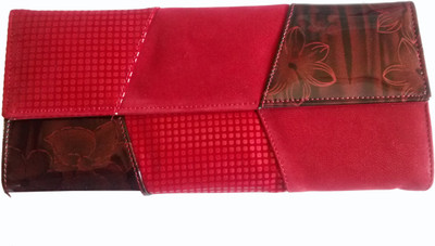 

Fiable Casual Tan Clutch