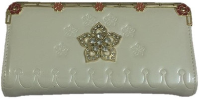 

Smyle Casual White Clutch