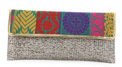 

Elligator Party Khaki Clutch