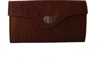 

Klaska Casual Brown Clutch