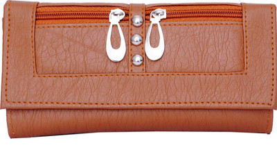 

Zakina Brown Clutch