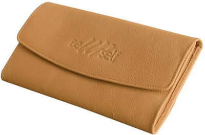 

eZeeBags Casual Tan Clutch