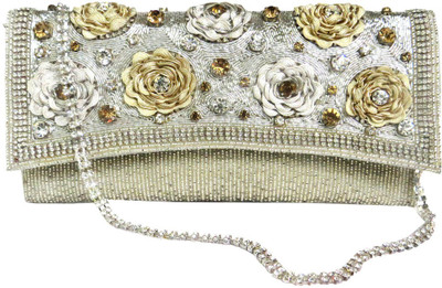 

Kawaii Casual White Clutch