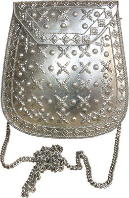 

Spice Art Party Silver Clutch