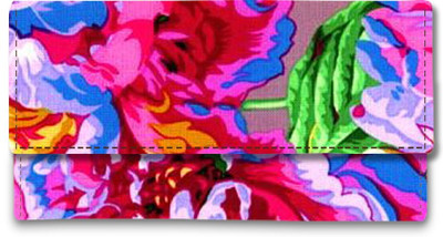 

Shoprider Casual Multicolor Clutch