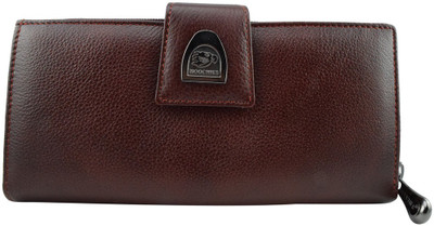 

Moochies Formal Tan Clutch