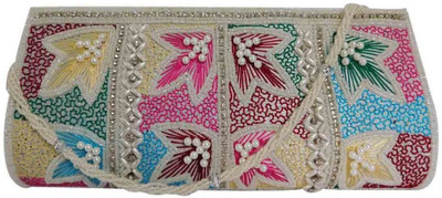 

Laviva Casual White Clutch